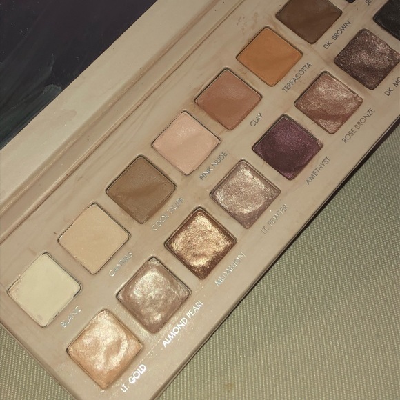 Lorac Pro 3 palette - Picture 2 of 8